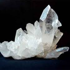 Cristal de roche : Un allié puissant pour l’esprit, le corps et l’âme ?
