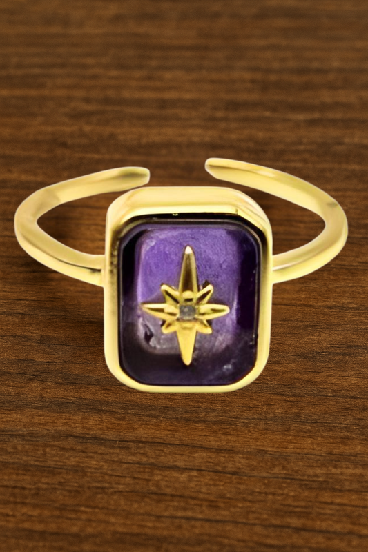 Bague Rectangulaire avec Charms en Améthyste